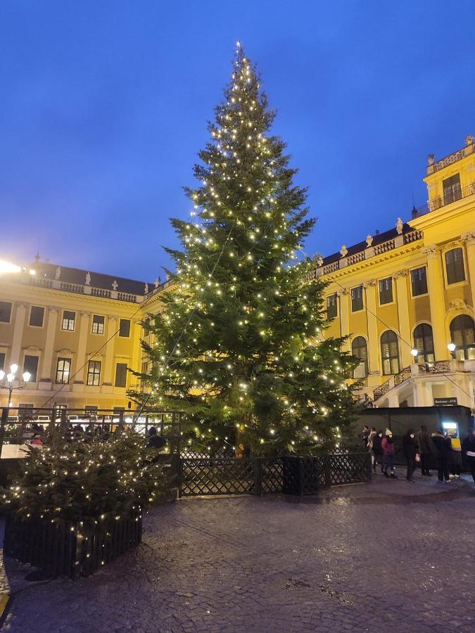 Central Mariahilfer Apartment 4 Min To The City Shopping Center And Schoenbrunn Palace เวียนนา ภายนอก รูปภาพ