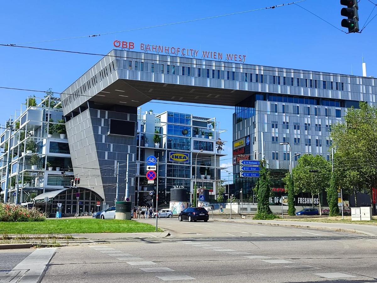 Central Mariahilfer Apartment 4 Min To The City Shopping Center And Schoenbrunn Palace เวียนนา ภายนอก รูปภาพ